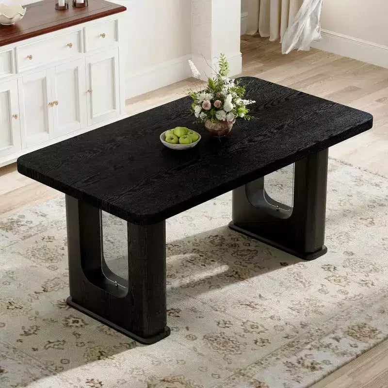 Table à manger moderne en bois avec pieds en forme de U