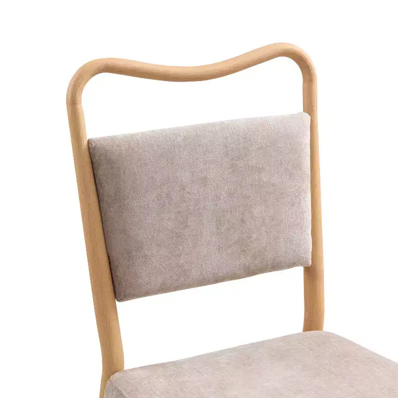 Chaise de salle à manger moderne capitonnée de style médiéval