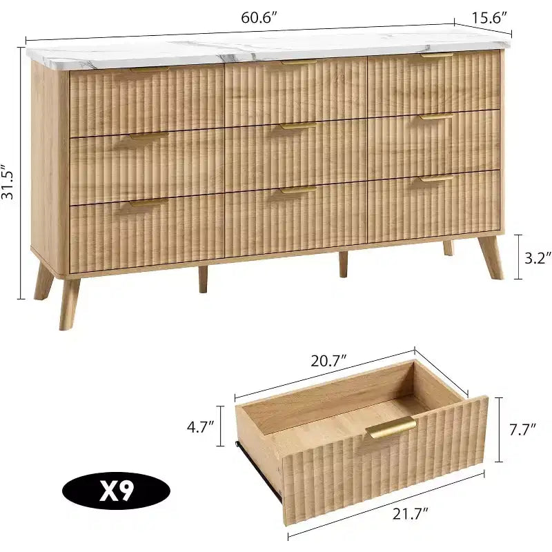Commode à neuf tiroirs avec rainures