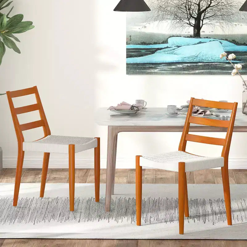 Chaise de salle à manger avec dossier incurvé en bois