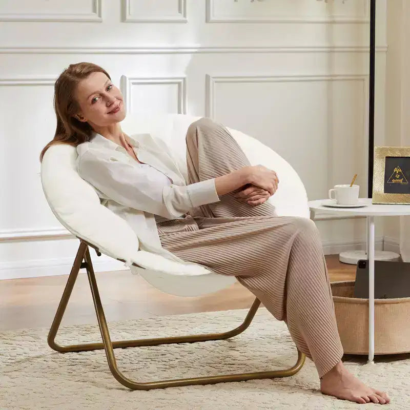 Fauteuil confortable moderne en fausse fourrure