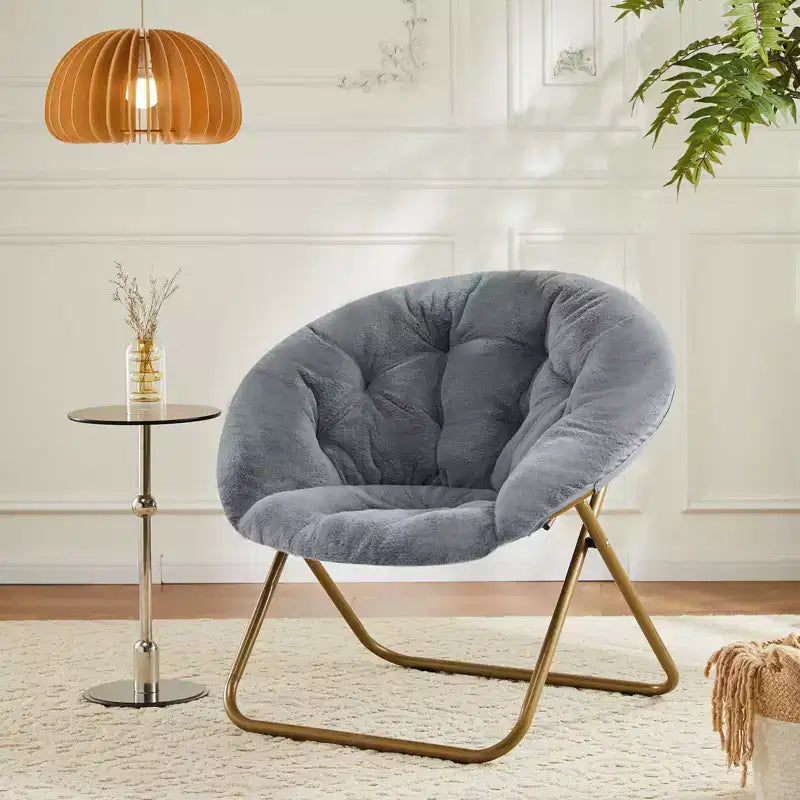 Fauteuil confortable moderne en fausse fourrure