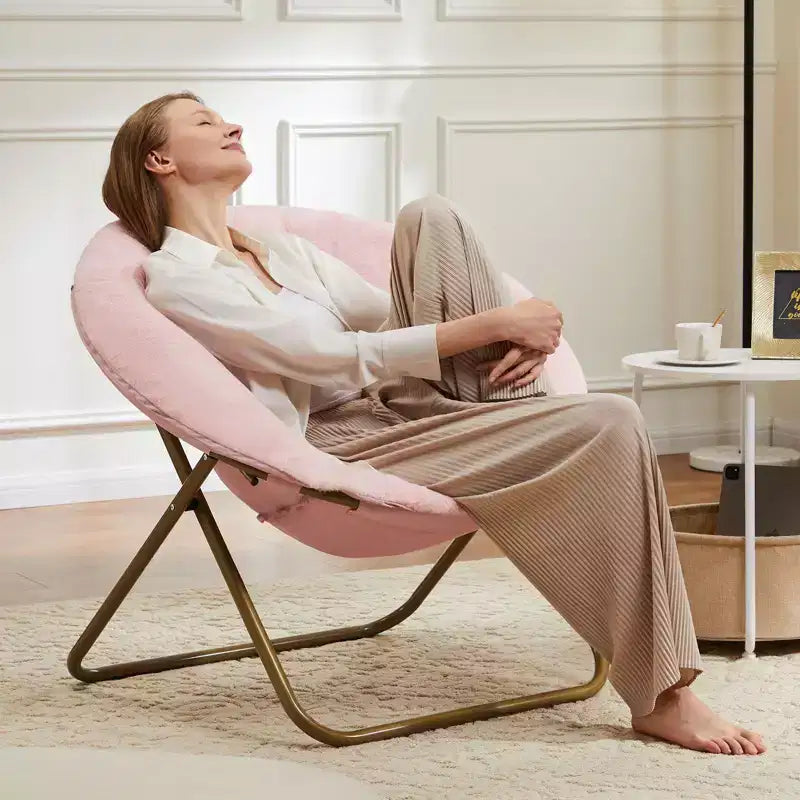 Fauteuil confortable moderne en fausse fourrure