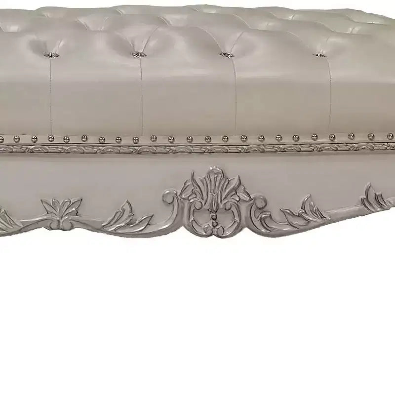 Poufs et bancs : pieds en métal rembourrés