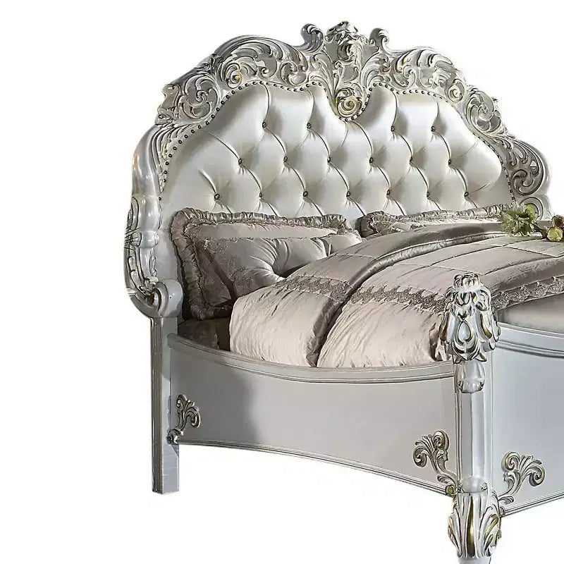 Grand lit (Queen) en similicuir et placage de bois sculpté